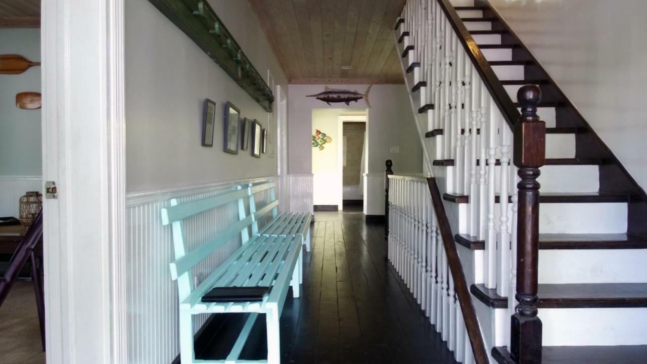 Готель Sapodilla House Dunmore Town Екстер'єр фото